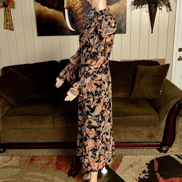Julia Jordan • Size 4 • Floral/Paisley • Fall Colors • Brown/Beige/Yellow •Dress - Picture 10 of 16